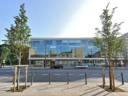 Kauno centre, Vytauto pr., šiuolaikiškame A klasės ,,VERSLO CENTRAS 32‘‘, išnuomojamos 90,64 kv.m ploto BIURO patalpos, 2 aukšte su vaizdu į parką. 4