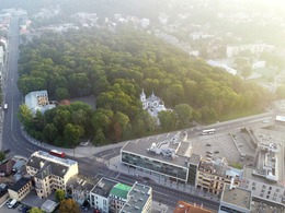 Kauno centre, Vytauto pr., šiuolaikiškame A klasės ,,VERSLO CENTRAS 32‘‘, išnuomojamos 90,64 kv.m ploto BIURO patalpos, 2 aukšte su vaizdu į parką. 9
