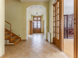 Parduodamos 408 kv.m. komercinės patalpos Jovaro g., Naujamiestyje, Vilniuje 4