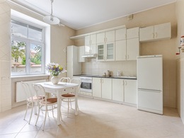 Parduodamos 408 kv.m. komercinės patalpos Jovaro g., Naujamiestyje, Vilniuje 9