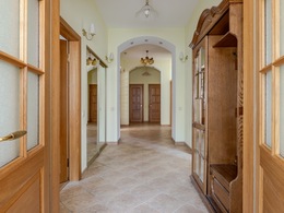 Parduodamos 408 kv.m. komercinės patalpos Jovaro g., Naujamiestyje, Vilniuje 12