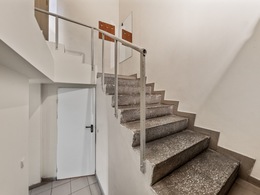 Nuomojamos 140 kv.m prekybos/paslaugų patalpos Pylimo/Vingrių g., Senamiestyje, Vilniuje 13