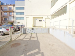 Išnuomojamos patalpos 162 kv.m rūsyje. A klasės ,,VERSLO CENTRAS 32‘‘ Kauno centre, Vytauto pr., 17