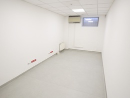 Išnuomojamos patalpos 162 kv.m rūsyje. A klasės ,,VERSLO CENTRAS 32‘‘ Kauno centre, Vytauto pr., 5
