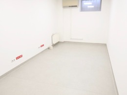 Išnuomojamos patalpos 162 kv.m rūsyje. A klasės ,,VERSLO CENTRAS 32‘‘ Kauno centre, Vytauto pr., 6