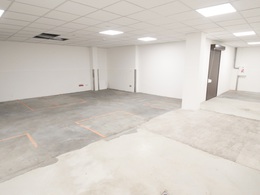 Išnuomojamos patalpos 162 kv.m rūsyje. A klasės ,,VERSLO CENTRAS 32‘‘ Kauno centre, Vytauto pr., 2
