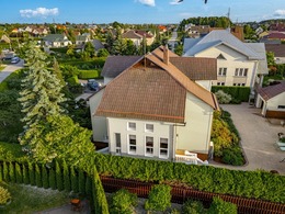 Parduodamas namas S. Nėries g. 39, Mažeikiuose, 350.00 kv.m ploto, 2 aukštai 6