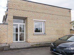 Nuomojamos labai saugios patalpos su atskiru įėjimu ir su parkavimo vietomis prie Savanorių pr. žiedo 9