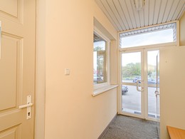 Nuomojamos labai saugios patalpos su atskiru įėjimu ir su parkavimo vietomis prie Savanorių pr. žiedo 7